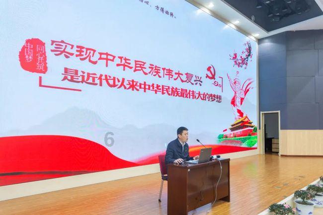 小猫钓鱼游戏龙王版有船
